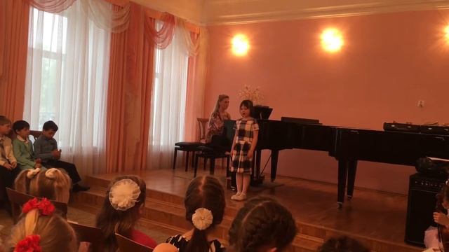 Песня "пчёлка" с отчетного концерта смотреть онлайн