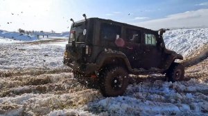 top car dodge ram trx  vs jeep rubicon .sound