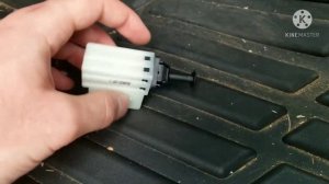 Brake Light Switch Fix on Jeep Grand Cherokee