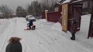 КОРОЛЬ СНЕГОКАТОВ ВЫШЕЛ НА ДОРОГУ