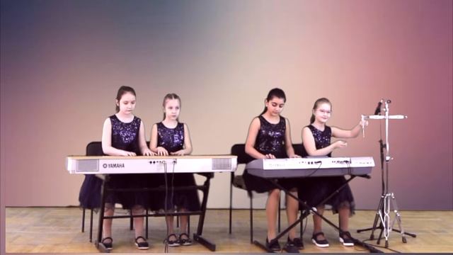 В. Ходош «Менуэт» исполняет ансамбль «Caprice Classic» ДМШ №10 им. С.С. Прокофьева. Ростов-на-Дону смотреть онлайн