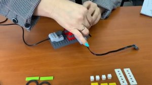 Ликующие болельщики сборка WeDo