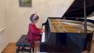 Дж. Томпсон, "Танцующий мишка"