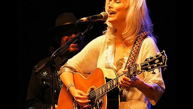 Emmylou Harris - Strong Hand (Song For Johnny & June) смотреть онлайн