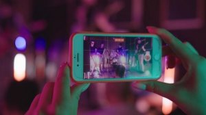 8513577-uhd_3840_2160_25fps