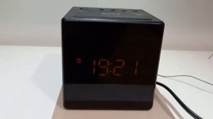 Часы радио будильник Sony ICF-C1