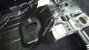 How to remove 2nd Row rear back seats on Range Rover Sport L494... Version 2 !