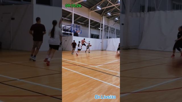 Баскетбол 🏀🏀🏀 треня!!!