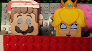 Peach and Luigi sleeping in LEGO Mario´s Bed Shocked low battery Marie DIE!