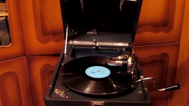 Д. Гнатюк "Пісня про рушник". Грампластинка / D. Hnatyuk. Song about the Towel. Gramophone record