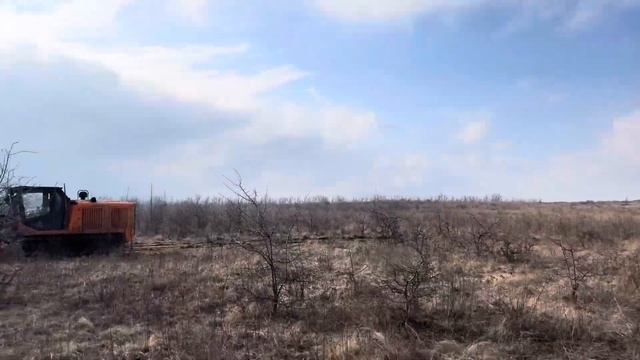 МУЛЬЧИРУЕМ ПОЛЕ ДЛЯ СЕЛЬКОГО ХОЗЯЙСТВА В СТАВРОПОЛЬСКОМ КРАЕ. Услуги гусеничного мульчера по РФ.