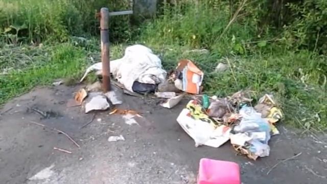 С кем рядом мы живём смотреть онлайн