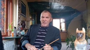 Н-да, он ползет, а население потихоньку с ума сходит. Дух44