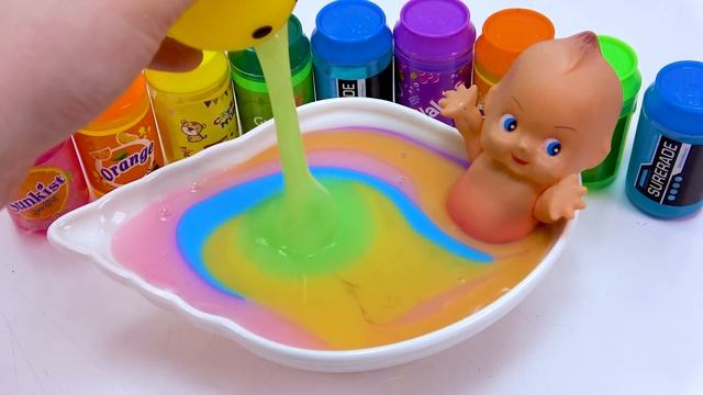 Смешивание всех моих смузи из слайма в радужной ванне с блестками ASMR Bon Bon