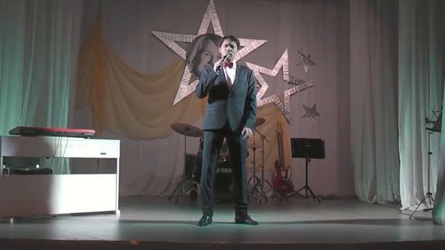Тимур Курбанов - Песня о тревожной молодости (муз. А. Пахмутова сл. Л. Ошанин)