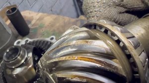 Вибрация и гул БМВ F10 - замена переднего редуктора 3.23 и обоих карданов, ремонт заднего редуктора