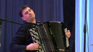 В.Черников имповизация на тему песни Б.Мокроусова Одинокая гармонь