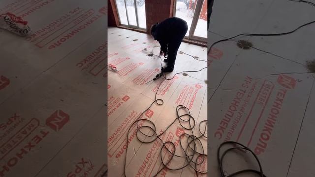 Как утеплить плиту дома под тёплый пол