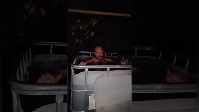 До свиданья, кортизол!  Здравствуй, хороший сон! ✨ #зож #закалка #моржевание смотреть онлайн