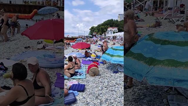 Пляж Небуг 5 августа 2024 года Чёрное море отдых с загаром и развлечениями вода +28