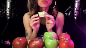 ASMR Mukbang | Crunchy Apple Eating Sounds | Big Bites 🍎 (No Talking)