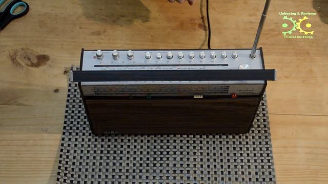 UNBOXING retro Radio Saba Transeuropa Automatic. Español