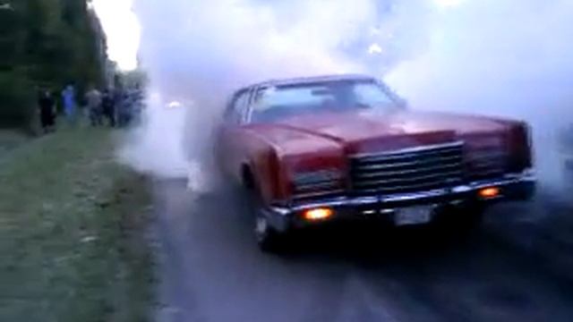 1972 Lincoln Continental Burnout смотреть онлайн
