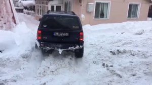 Jeep Grand Cherokee ZJ 5.2 V8 | Off Road | Sound | Straight Pipe | Snow | Jeep ZJ 5.9 Compilation