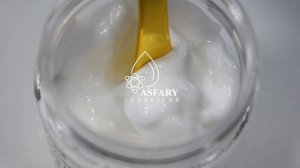 Крем для лица со спикулами и гиалуроновой кислотой