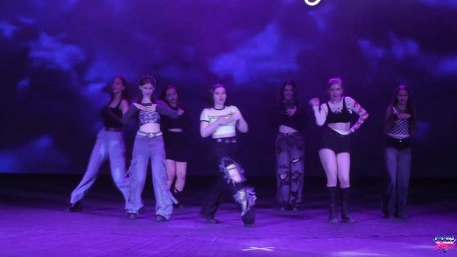 CON.Версия 2024 GLAMMONSTERS - Nerdy (PURPLE KISS) смотреть онлайн