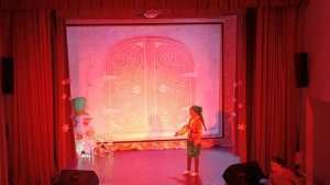 Новогодний спектакль.Три кота спасают Новый год.