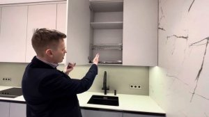 Кухня с натяжным потолком!