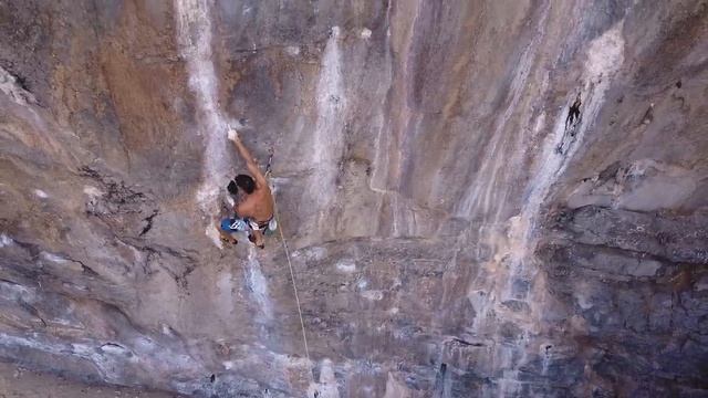 The Hardest Rock Climb in Thailand смотреть онлайн