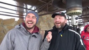 Коптим в смокере и гриле Вебер: Брискет, камамбер, ребра, скумбрия, колбаска и айва.