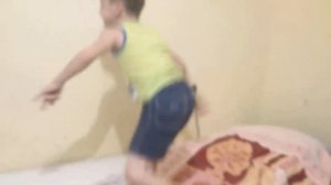 7-летний мальчик сделал сальто