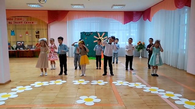 Концерт для мам смотреть онлайн