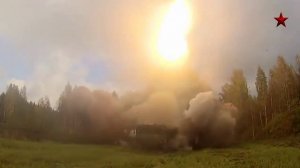 Запуск ракет под красивую музыку.