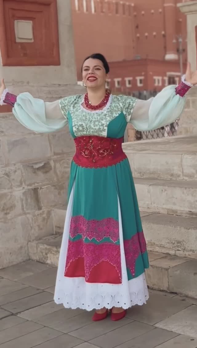 Вдруг решили птицы черные 🎤✨ Софья Онопченко #софьяонопченко #россияросушка #русскаяпесня