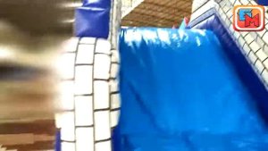 Надувной батут "Дворцовое средневековье" размер 12x3x5 м