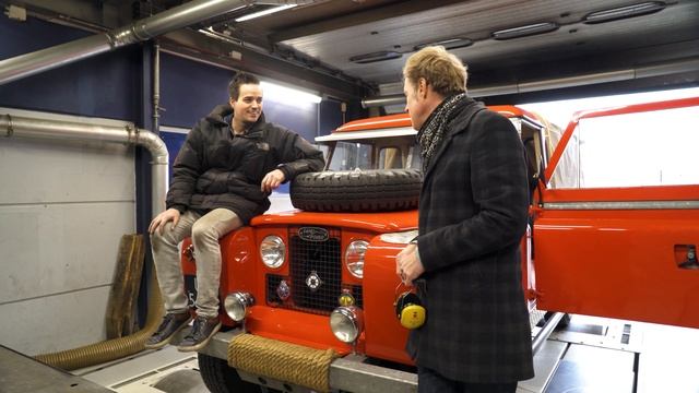 Land Rover Series II - Op de Rollenbank смотреть онлайн