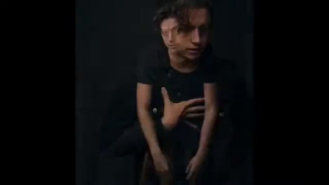 Cole Sprouse смотреть онлайн