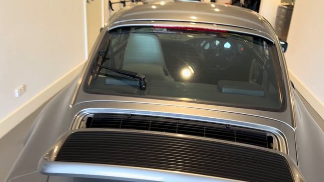 Porsche 964 Sound System Upgrade - Time to upgrade the sound system - Blaupunkt Focal Infinity смотреть онлайн