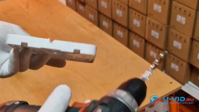 Обзор и пример установки монтажной коробки u-vid для камер видеонаблюдения.