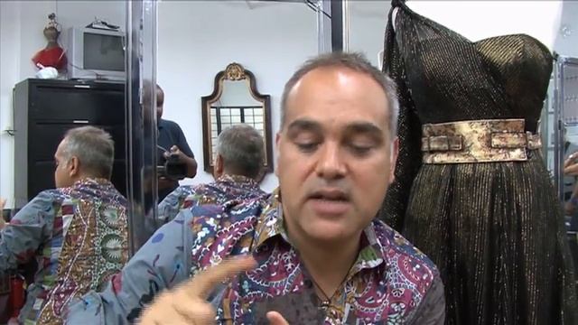 CCN TV6 - 2010 MISS UNIVERSE - LATOYA WOODS' DRESS-FITTING смотреть онлайн