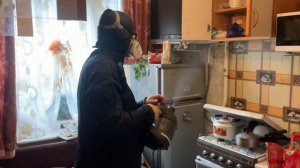 Уничтожение тараканов в сильно зараженной и запущенной квартире в Москве