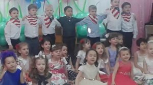 Дети поют песню на казахском языке 2