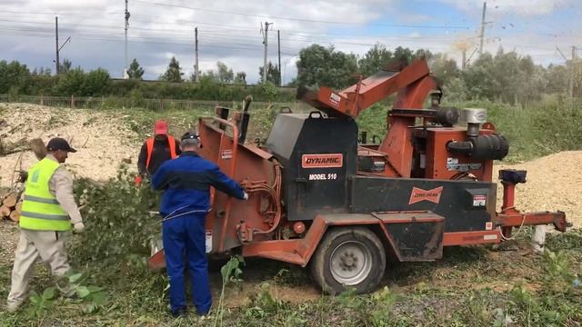 ДРОБИЛКА ВЕТОК В МОСКВЕ И МОСКОВСКОЙ ОБЛАСТИ. ВЫЕЗЖАЕМ В РЕГИОНЫ.