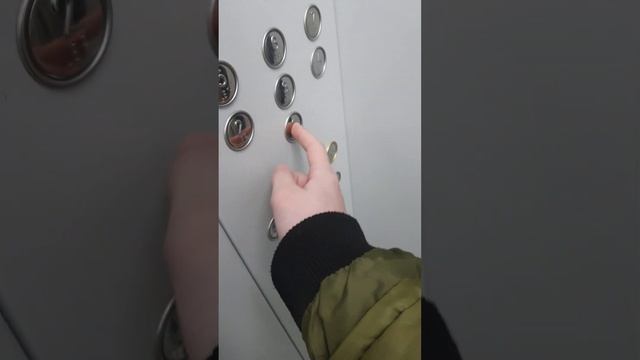 Попытки застрять в лифте смотреть онлайн