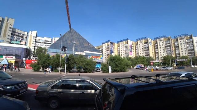 Караганда | по 45 кварталу после остановки на пр. Бухар-Жырау до ТД Пирамида у Гармошки на авт. №43