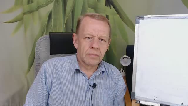 Метод получения свищевых маток по Кашковскому, отличие от Владимирского улья-лежака. Отвечаю.
